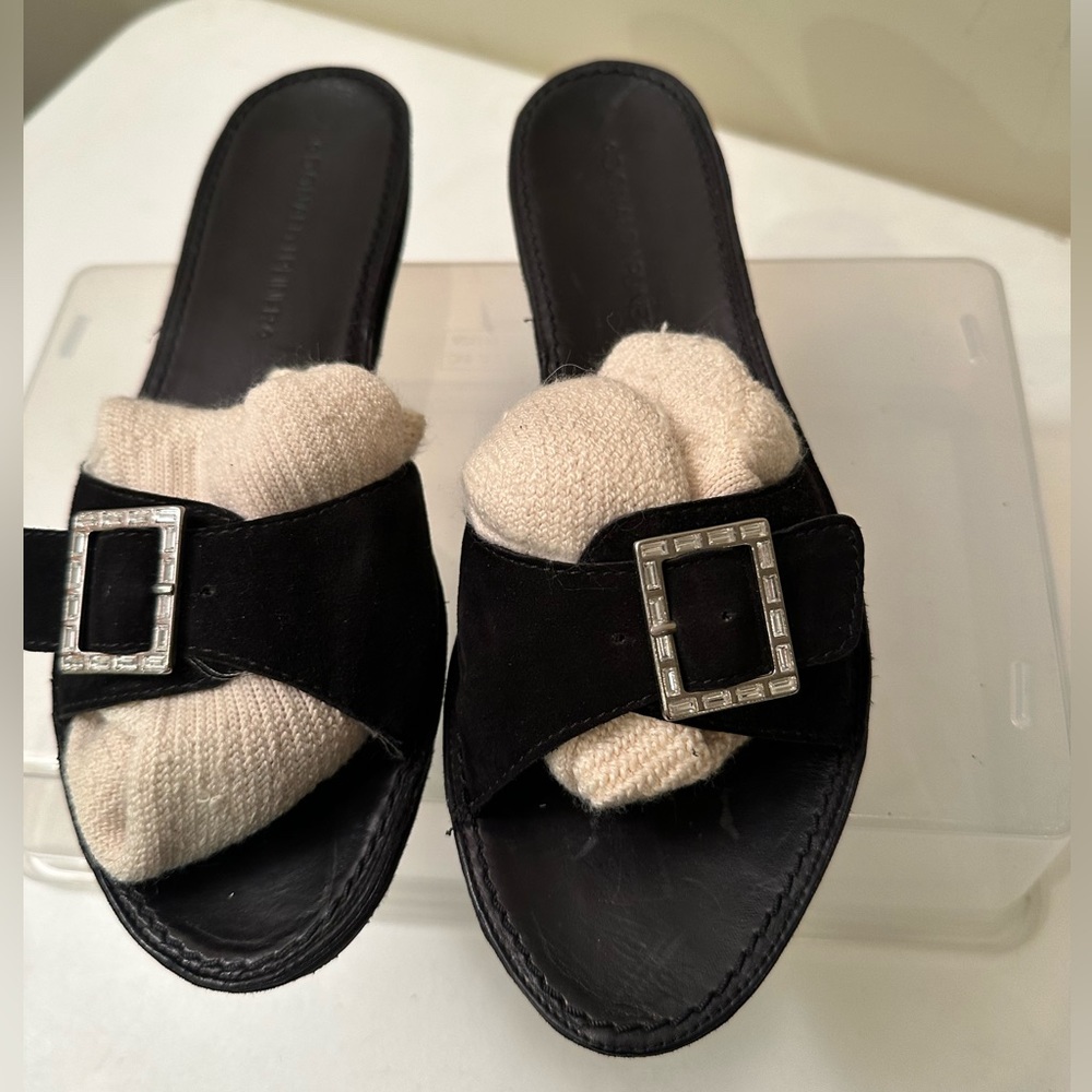 DONALD PLINER vintage black suede sandals with front decorative buckle